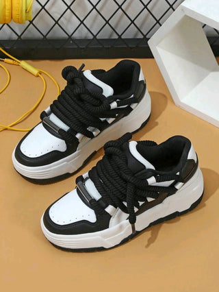 Classic Black& White Fashionable Shoes, Suitable For Women's Every Day Wear, Vocation And Sports Activities